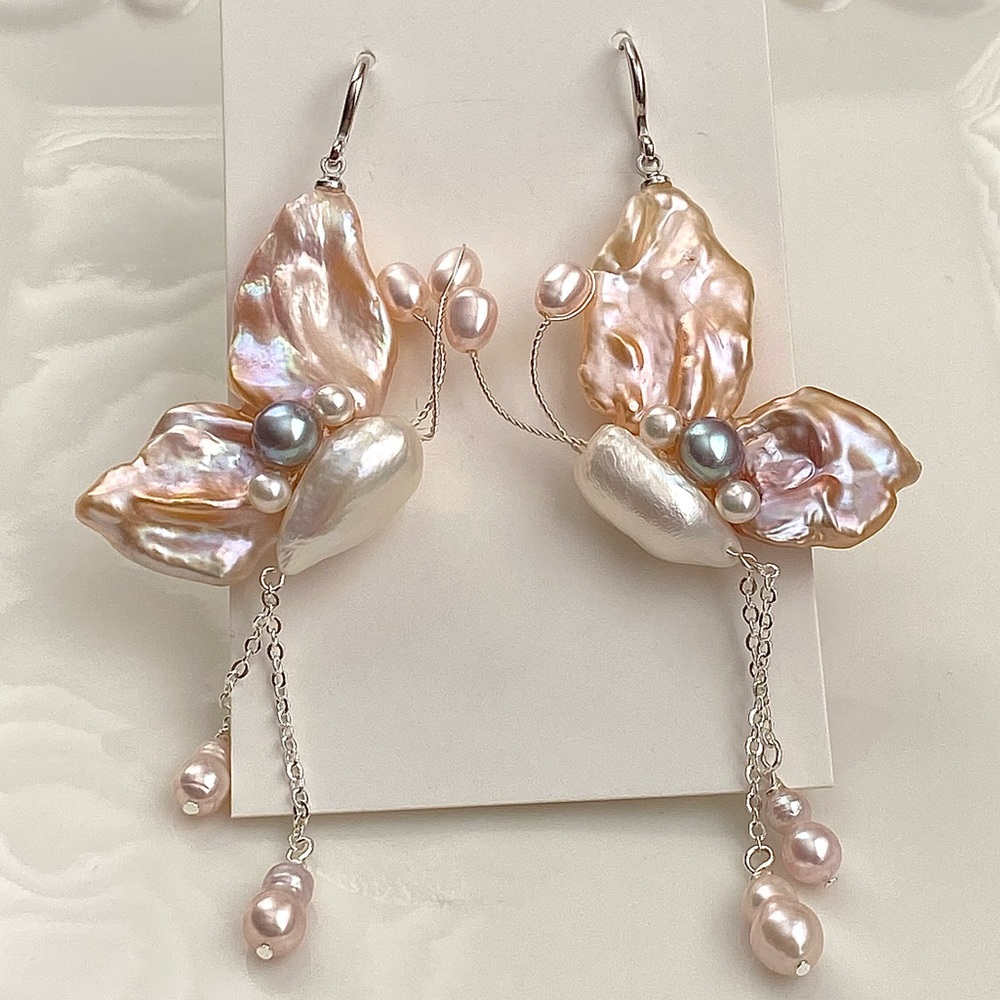E132-Handmade Premium Champagne And Sakura Pink Pearl Butterfly Pearl Earring